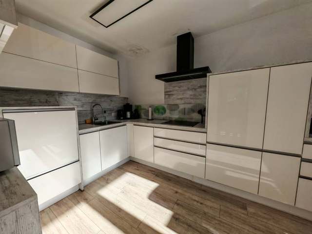 Parterre Apartment Küche mit Sitzbereich